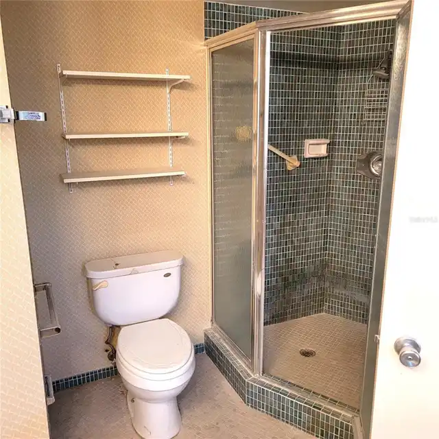 Listing Photo 17