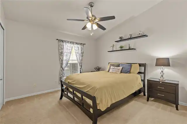 Listing Photo 28