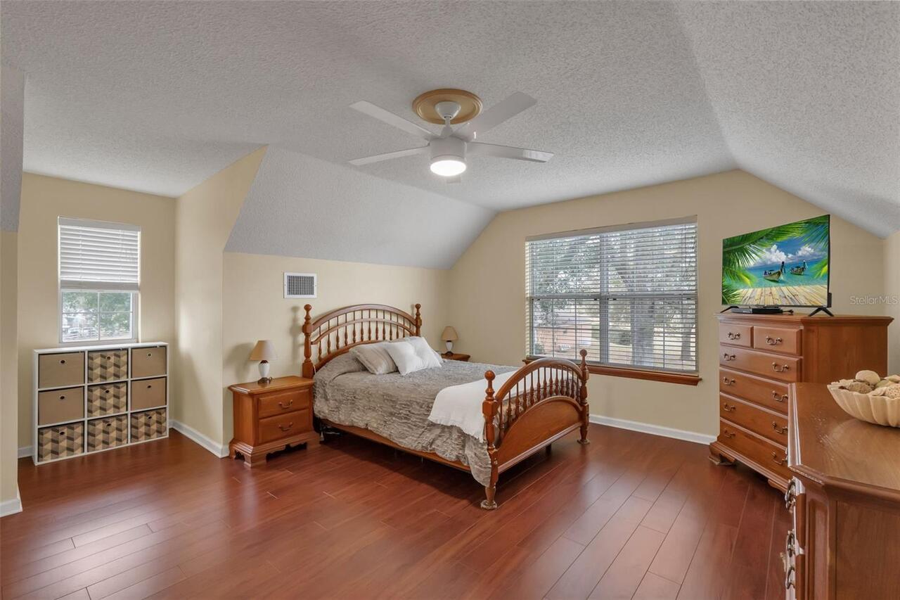 Listing Photo 25