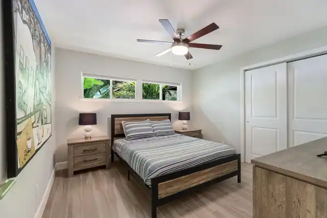 Listing Photo 17