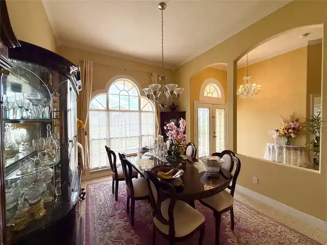 Listing Photo 10