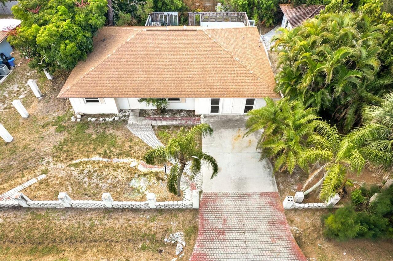 Listing Photo 11