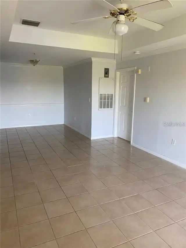 Listing Photo 12
