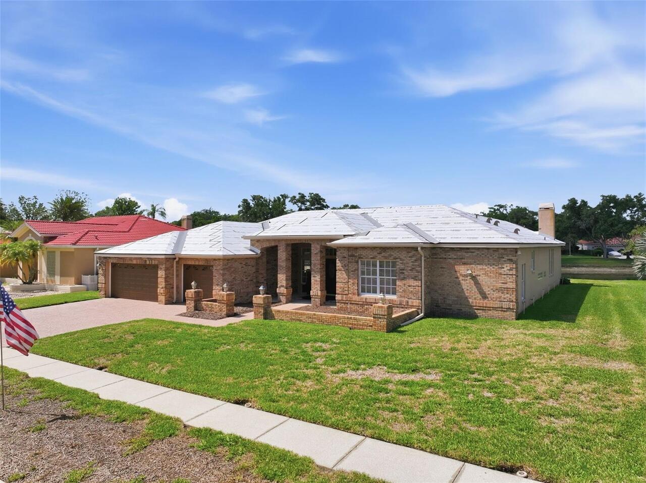 Listing Photo 8