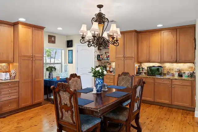 Listing Photo 18