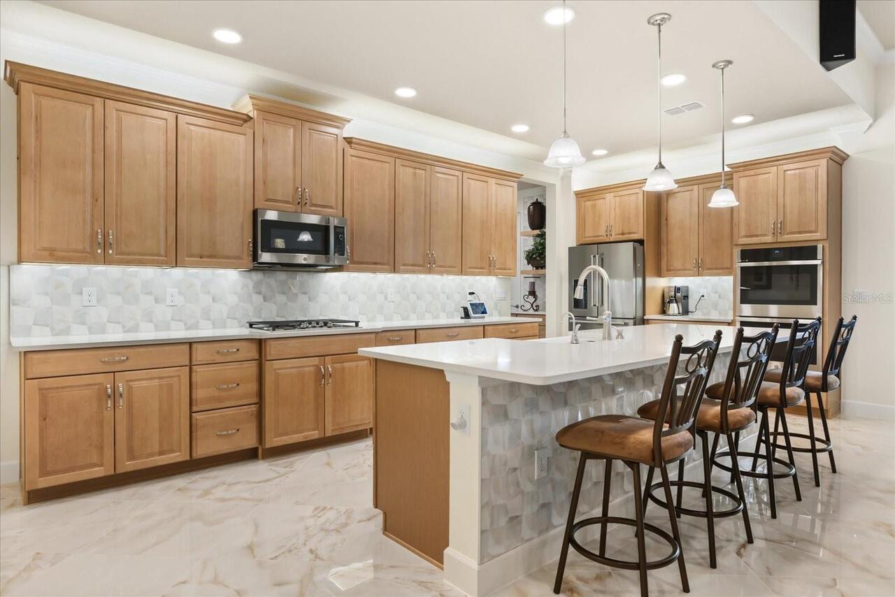 Listing Photo 11