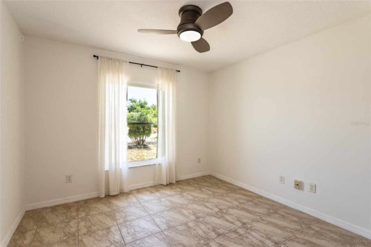 Listing Photo 37