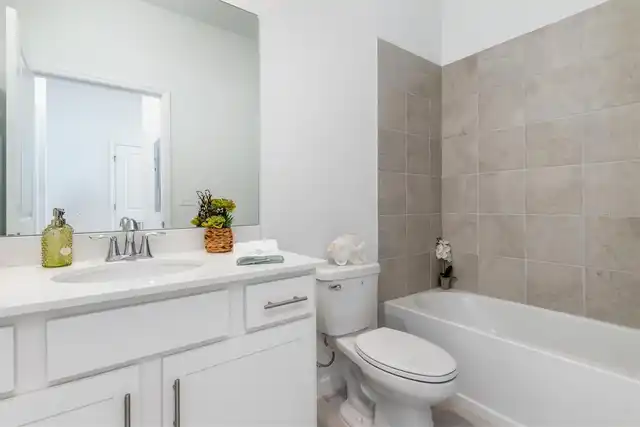 Listing Photo 17