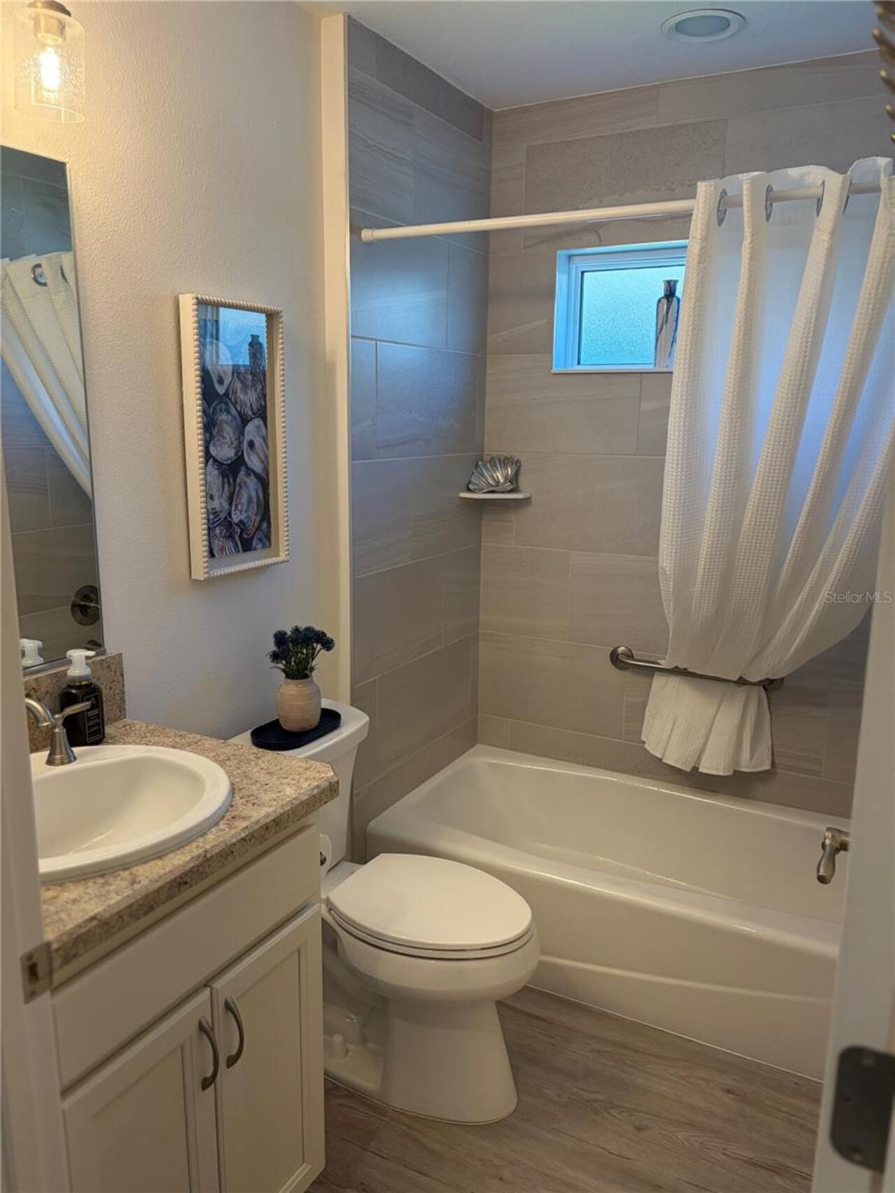 Listing Photo 22
