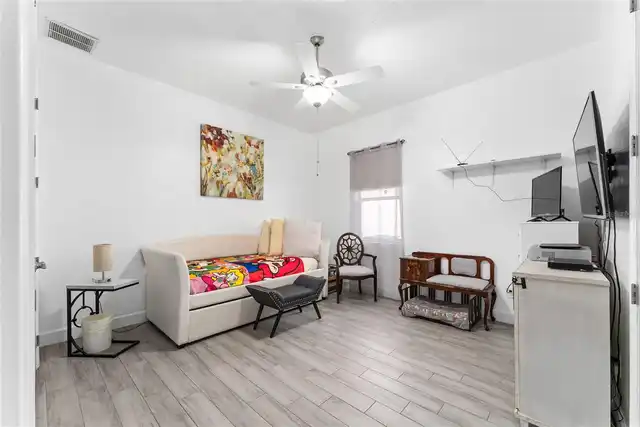 Listing Photo 17