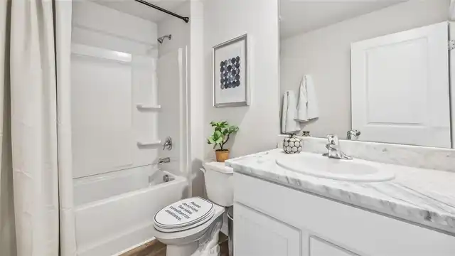 Listing Photo 16