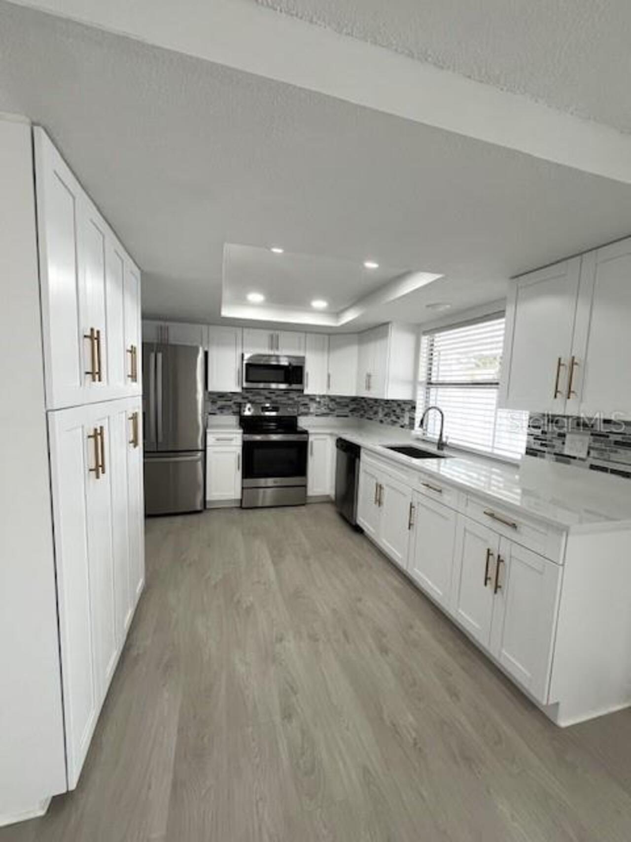 Listing Photo 7