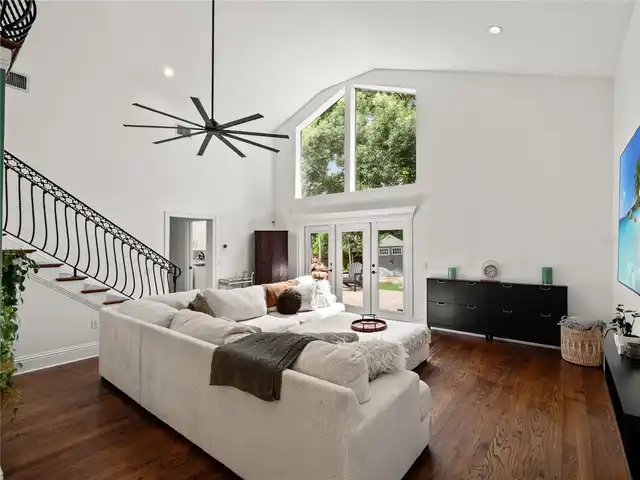 Listing Photo 16