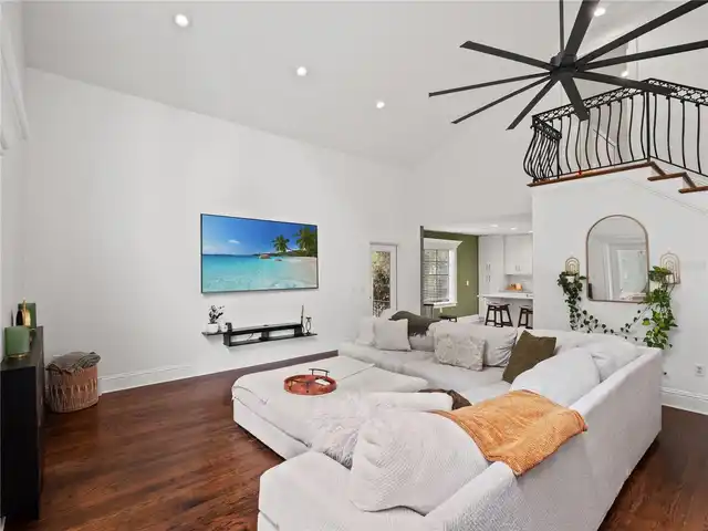 Listing Photo 19