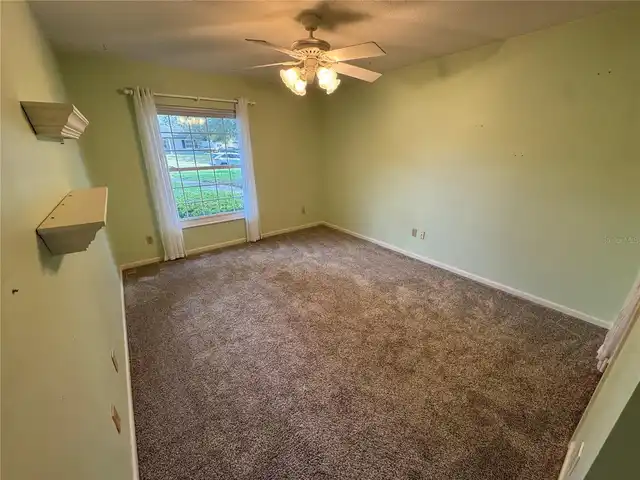 Listing Photo 8