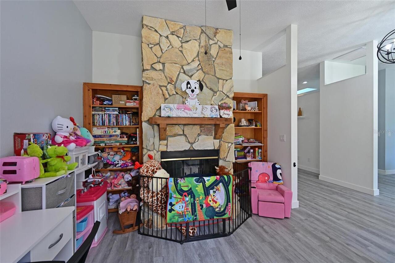 Listing Photo 16