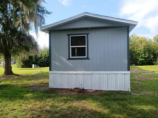 Listing Photo 8