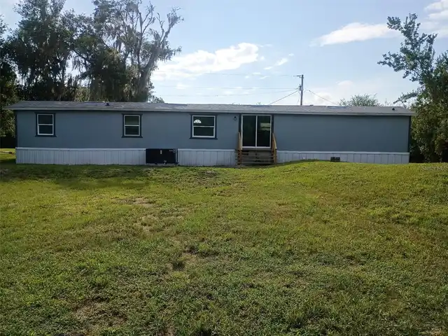 Listing Photo 9