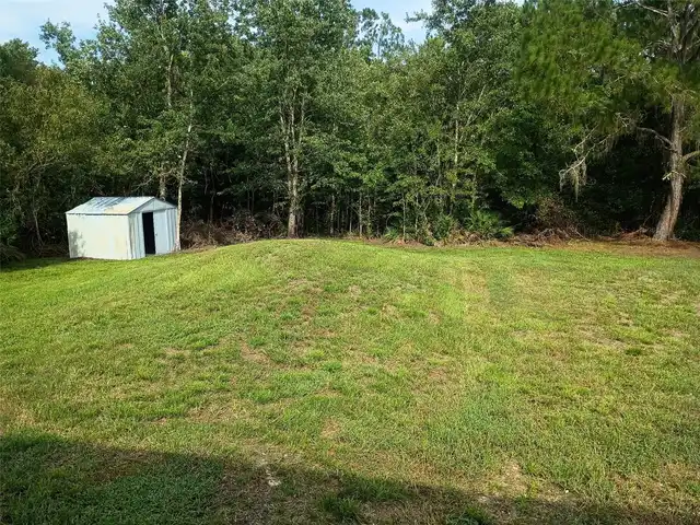 Listing Photo 11