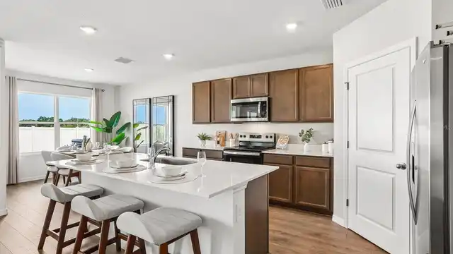 Listing Photo 16