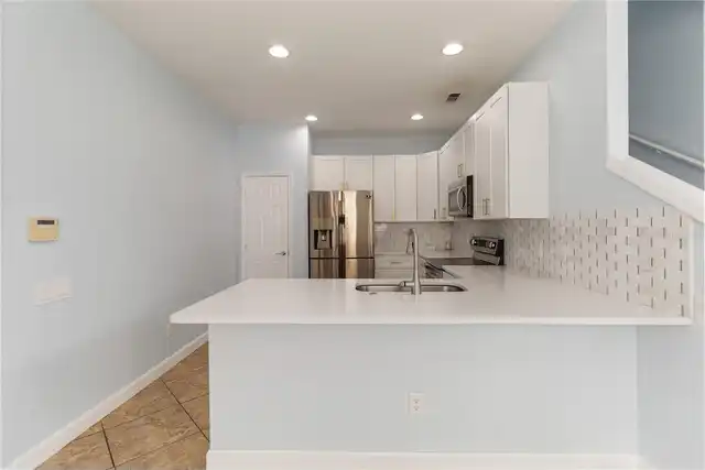 Listing Photo 11