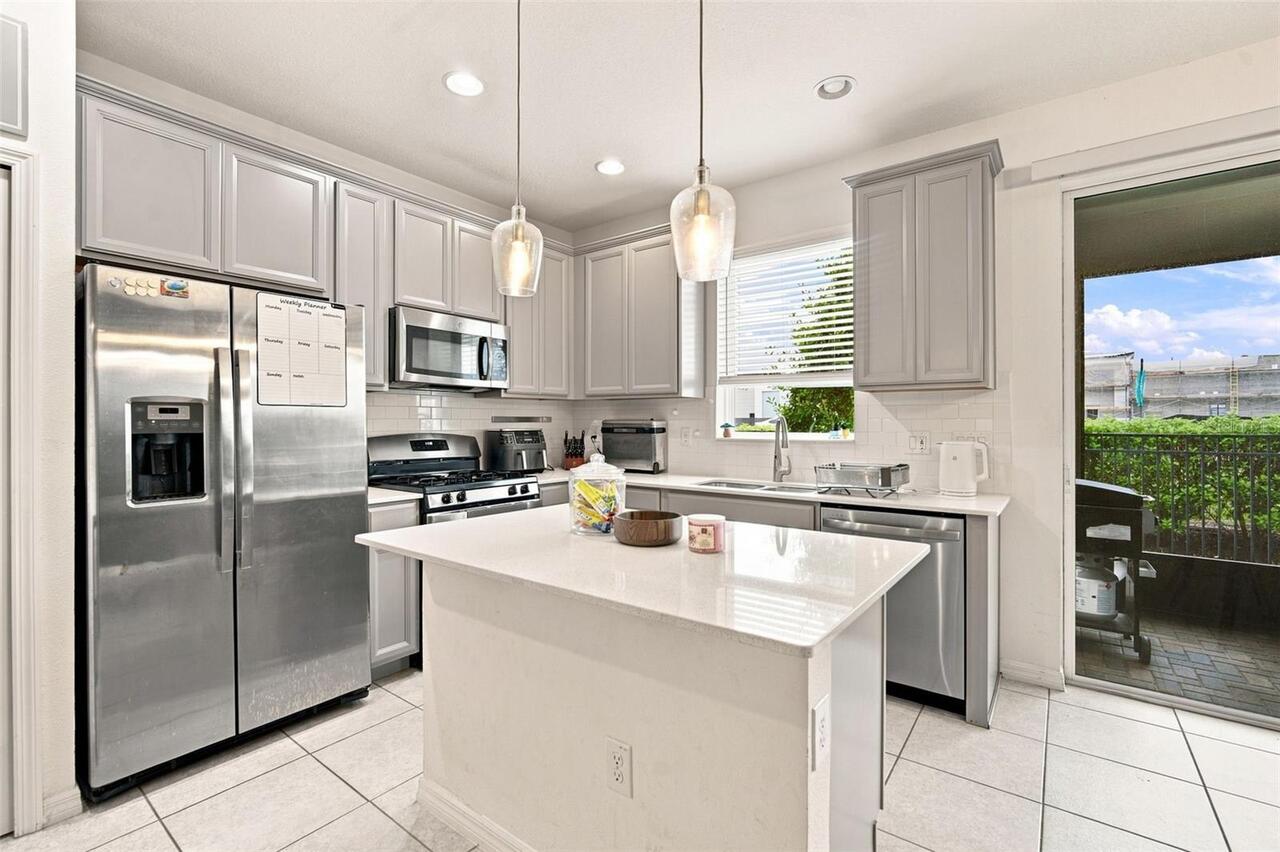 Listing Photo 18
