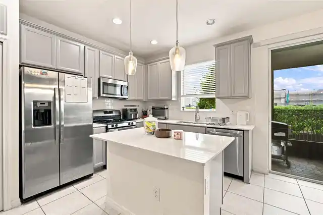 Listing Photo 18