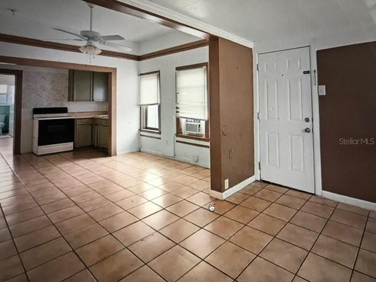 Listing Photo 11