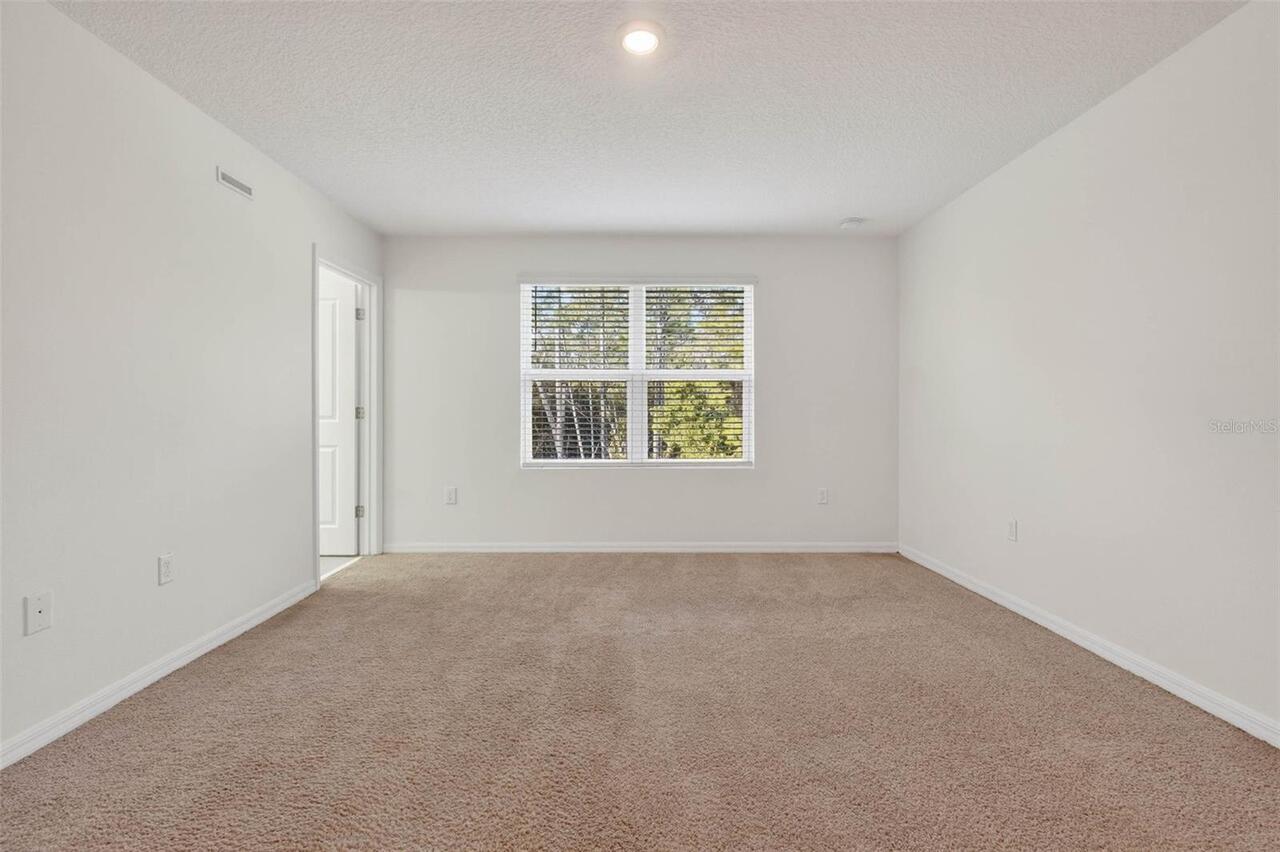 Listing Photo 33