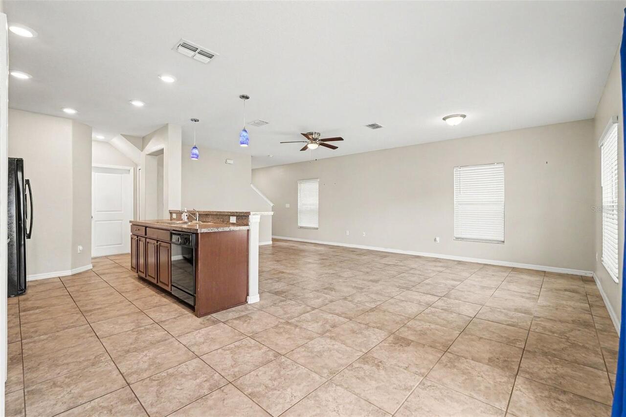 Listing Photo 9
