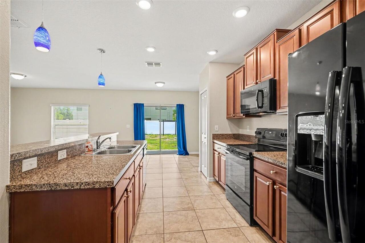 Listing Photo 10