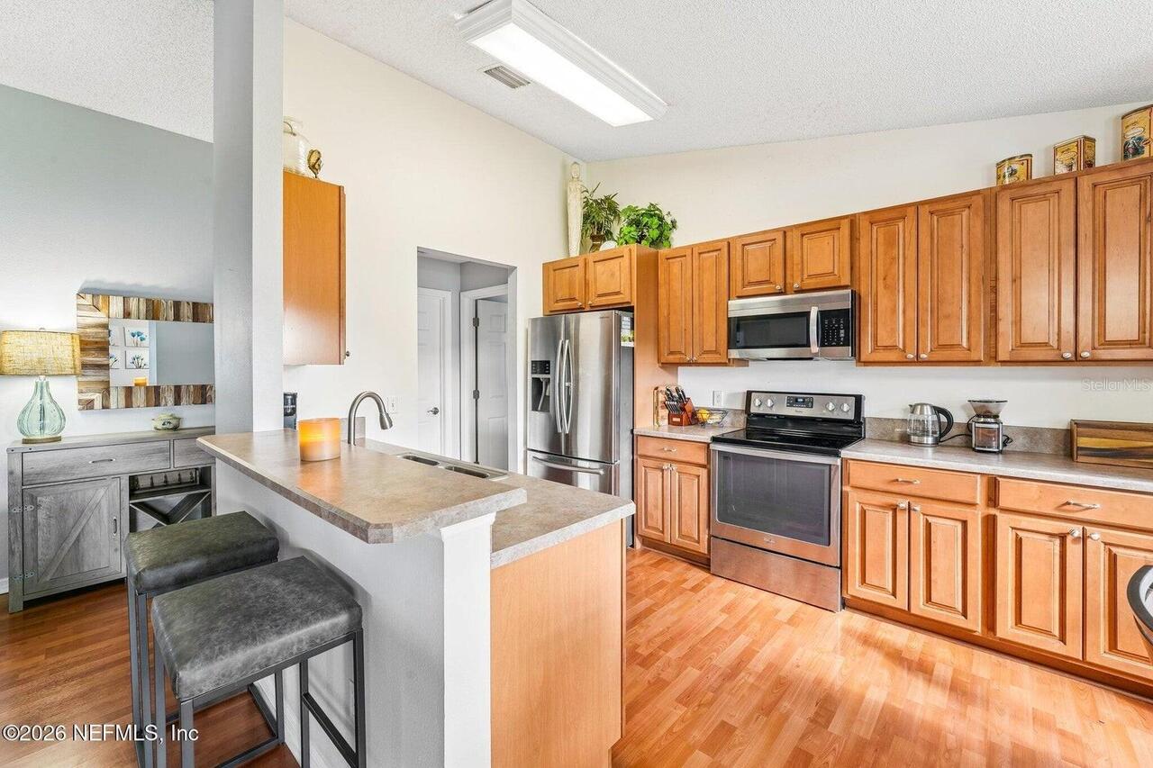 Listing Photo 8