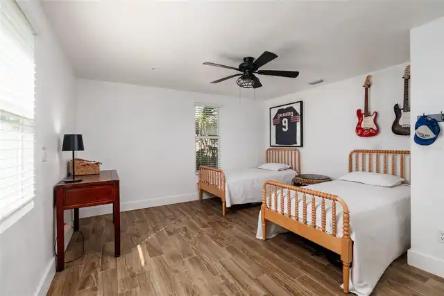 Listing Photo 14