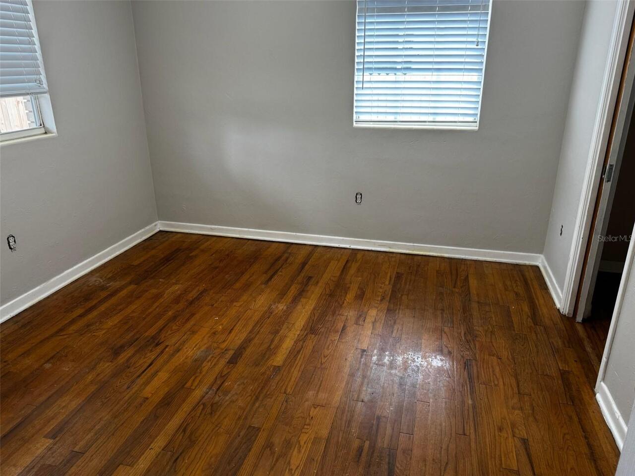 Listing Photo 8