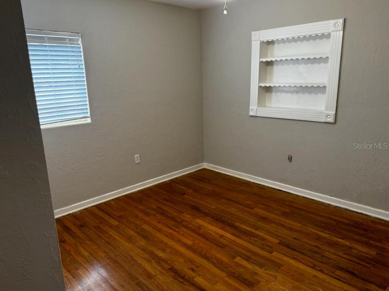 Listing Photo 10