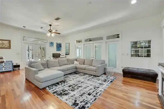 Listing Photo 14