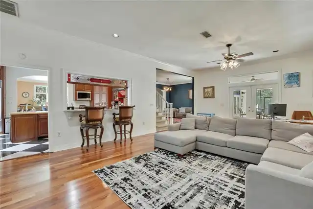 Listing Photo 15