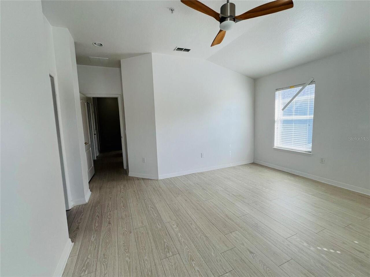Listing Photo 24