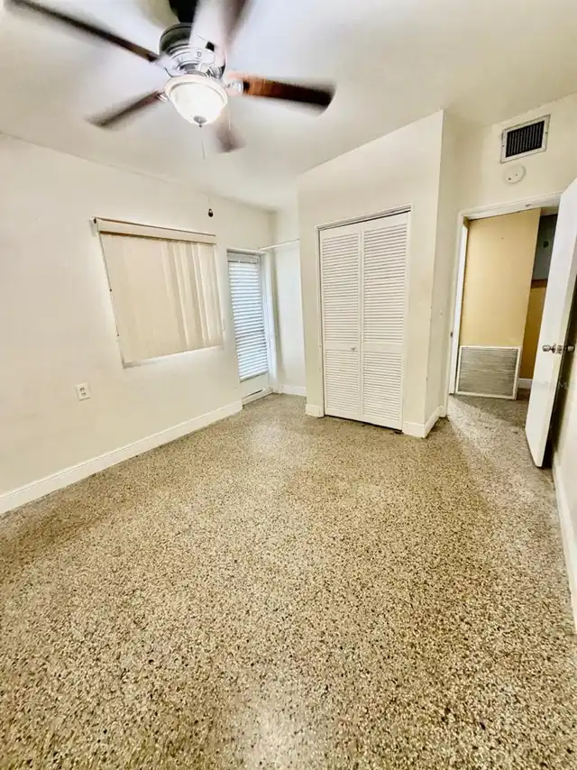 Listing Photo 12