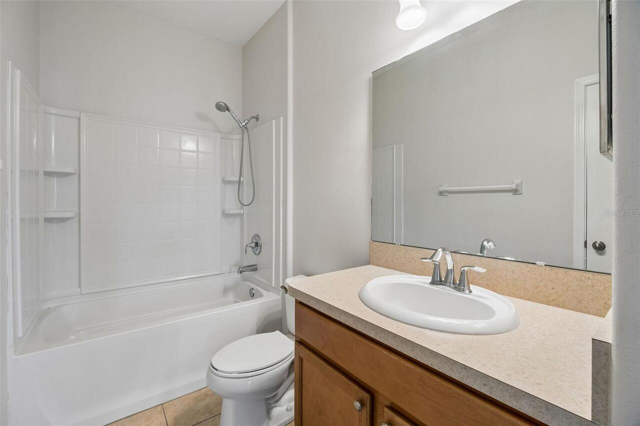 Listing Photo 12