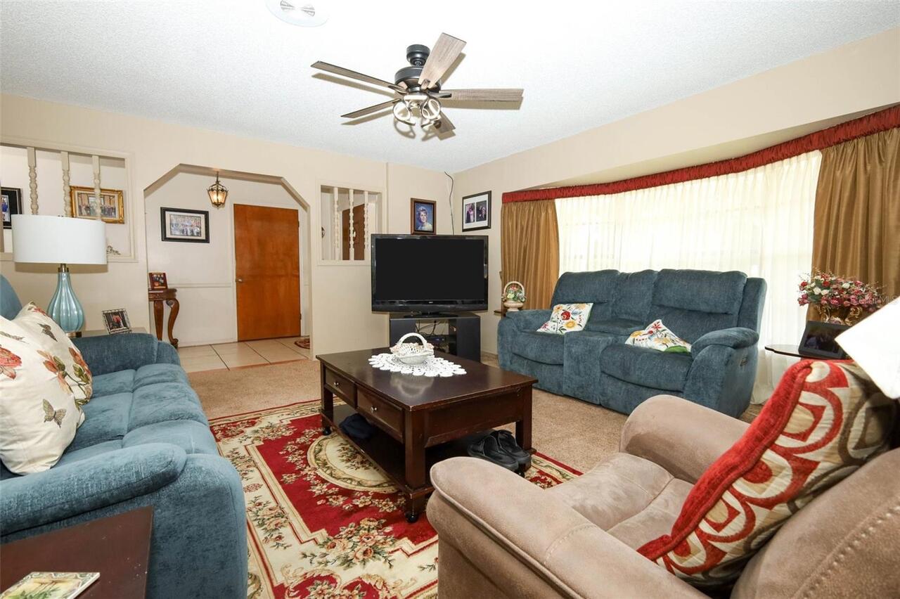 Listing Photo 9