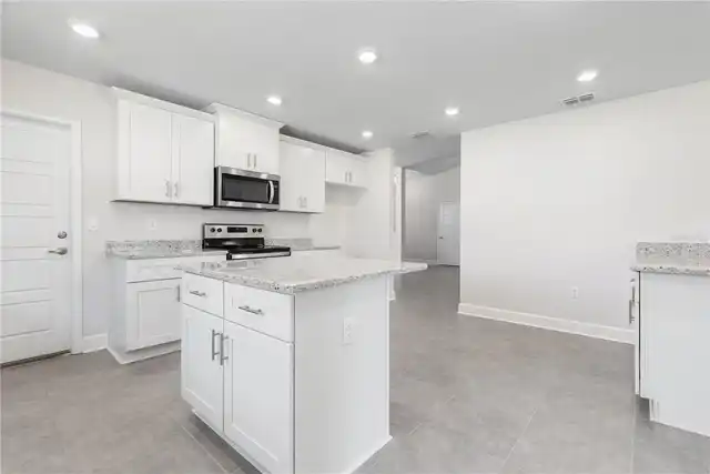 Listing Photo 14