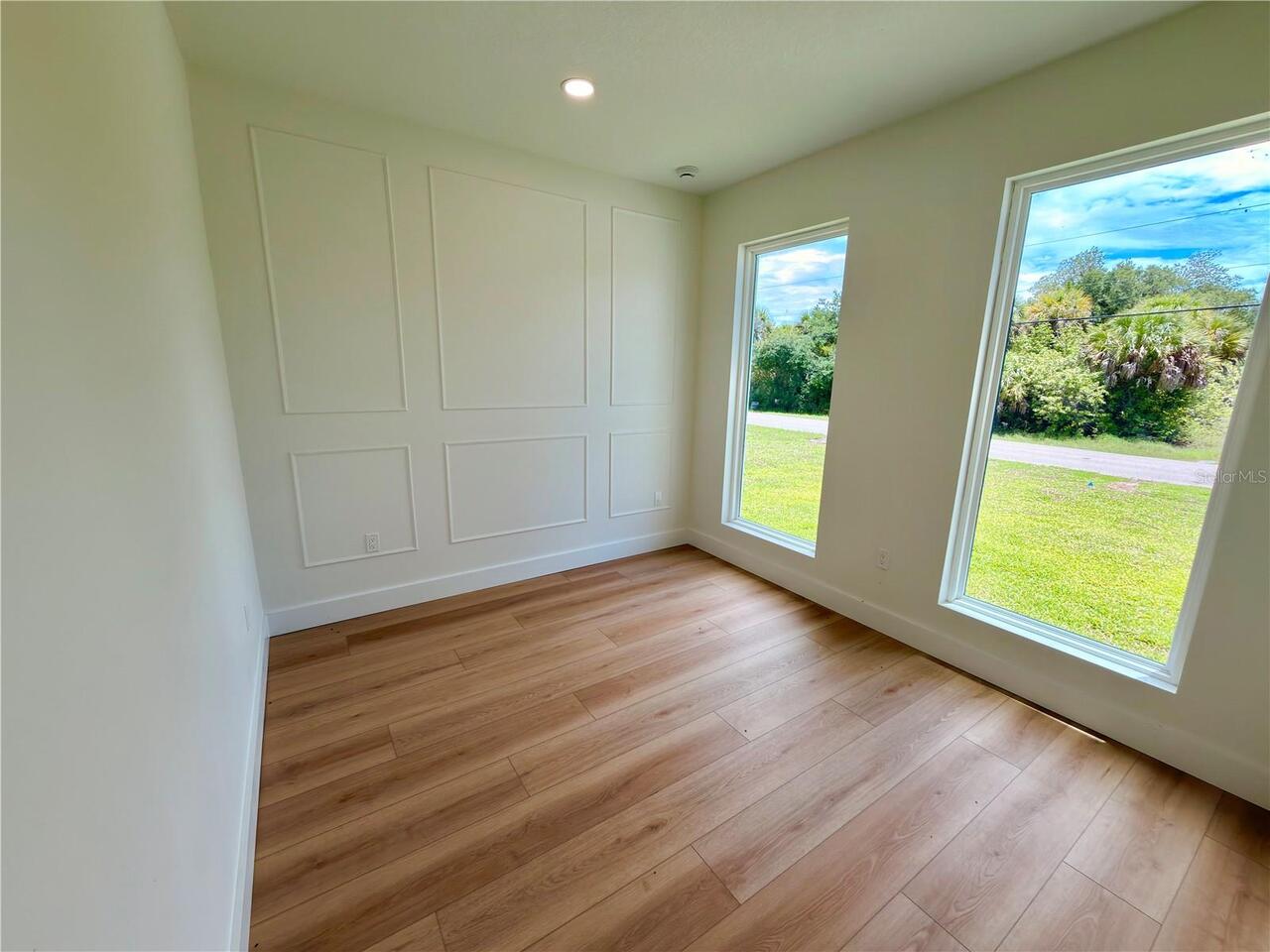 Listing Photo 9