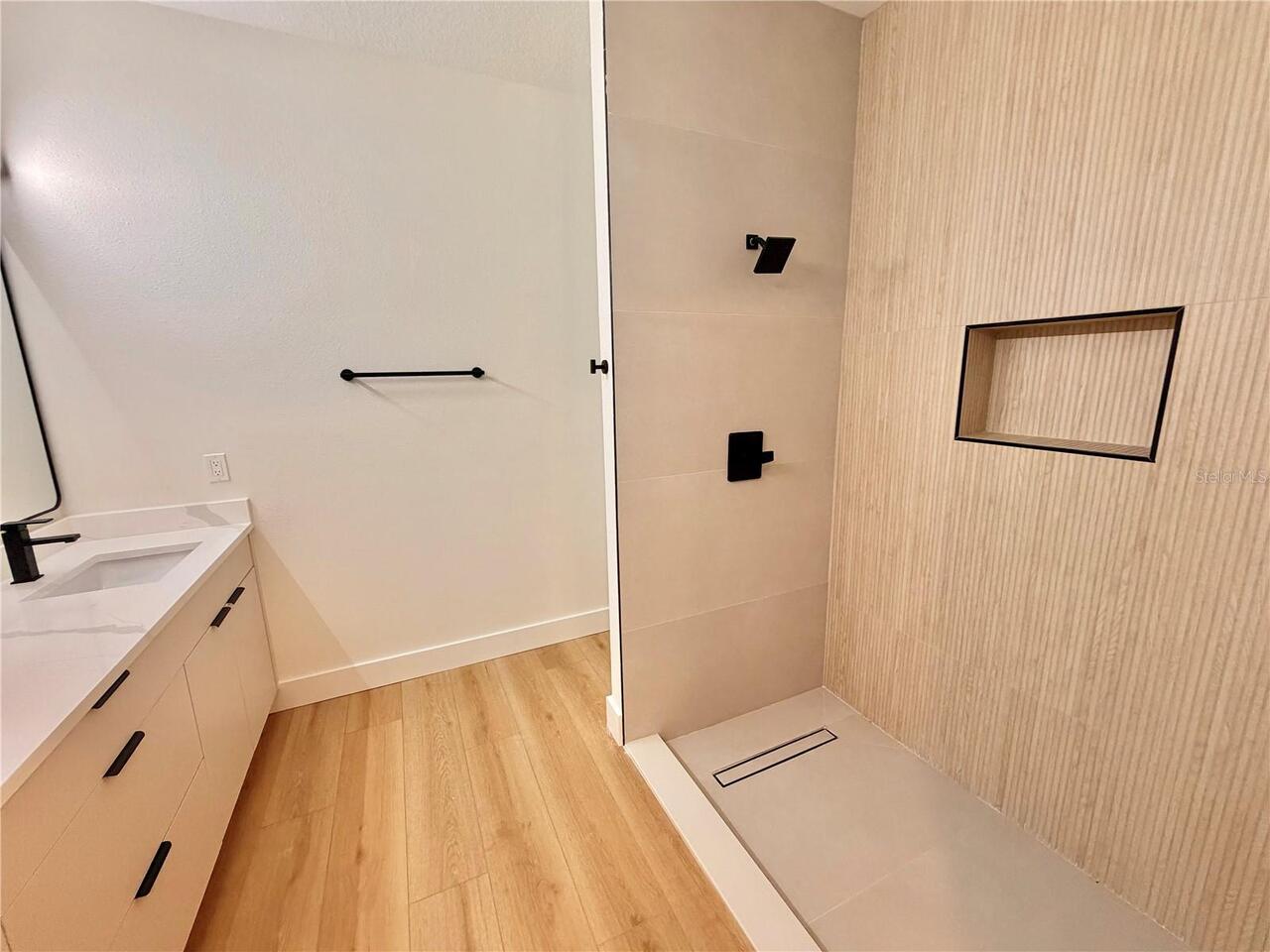 Listing Photo 37