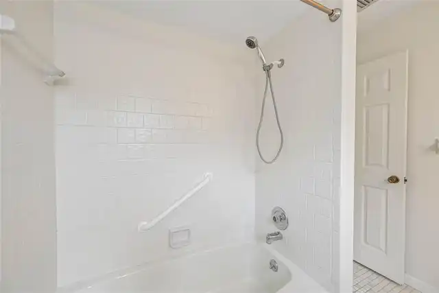 Listing Photo 25