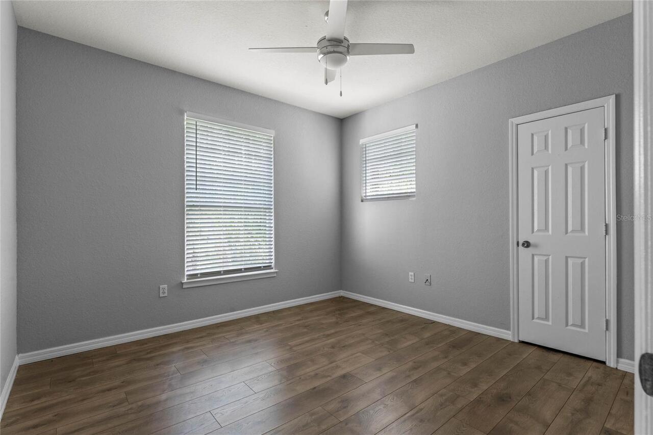 Listing Photo 14