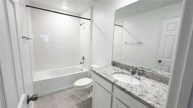 Listing Photo 11