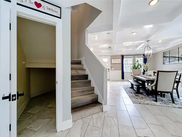 Listing Photo 7