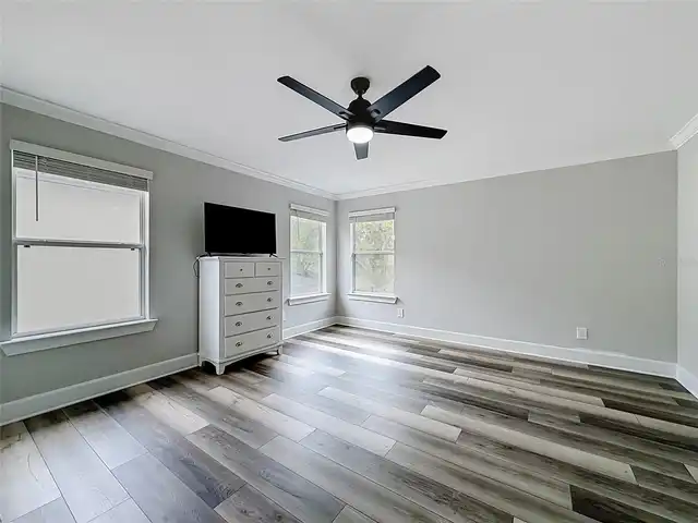 Listing Photo 37