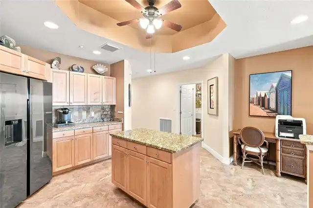 Listing Photo 10